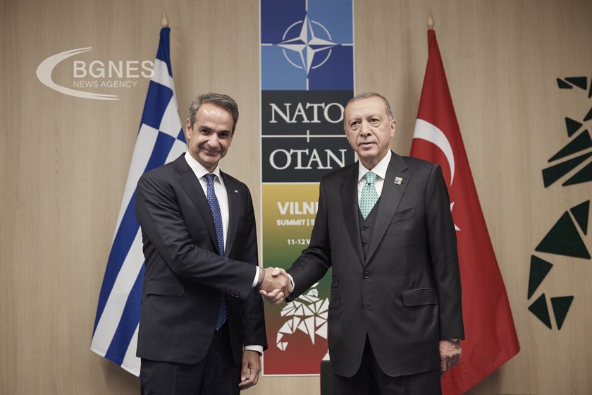 На срещата между Мицотакис и Ердоган в кулоарите на срещата