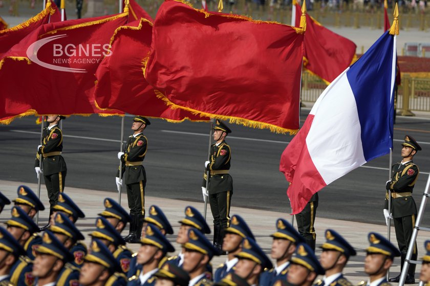 Парламентът на Франция одобри увеличение на военните разходи в размер
