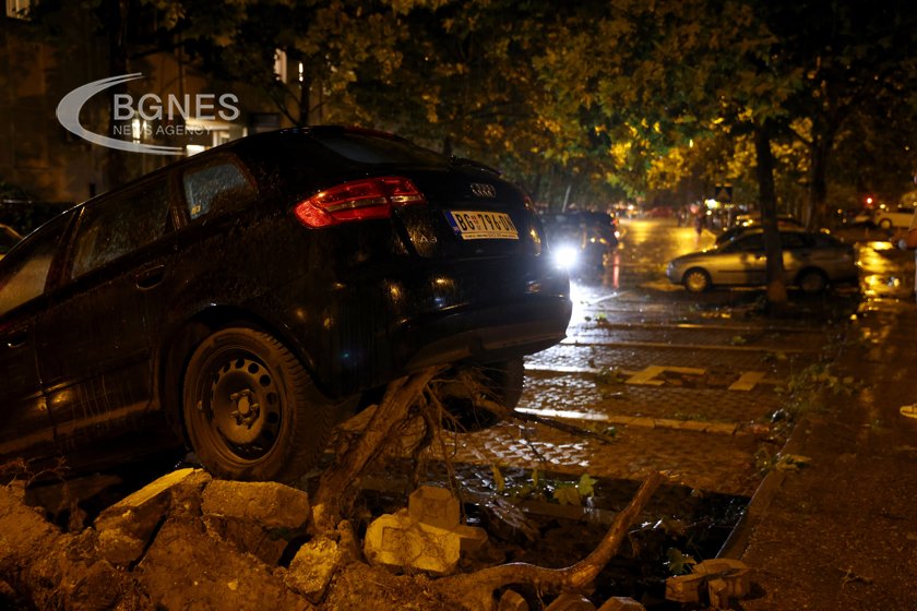 Трима души загинаха в Хърватия от лошото време а десетки
