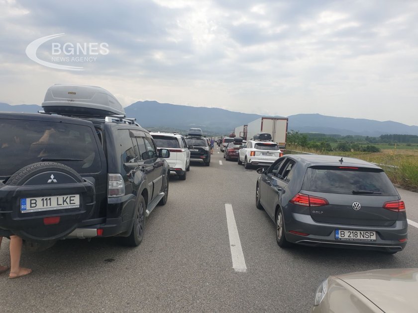 От Гранична полиция предупреждават че на границата с Гърция трафикът