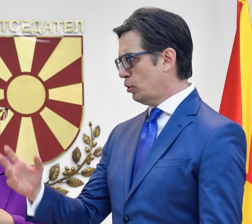 Македонският президент Стево Пендаровски не очаква промените в Конституцията да