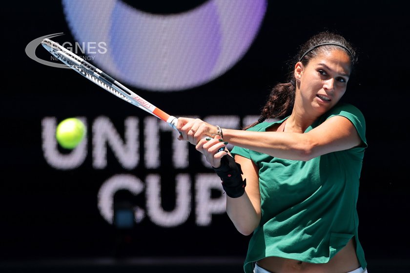 Изабелла Шиникова спечели титлата на тенис турнира в Порто Португалия