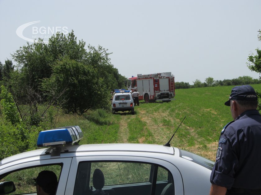 Селскостопански самолет е паднал в селището на село Землян и