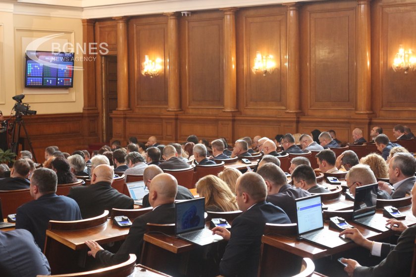 Депутатите гласуват на второ четене Законопроекта за държавния бюджет за