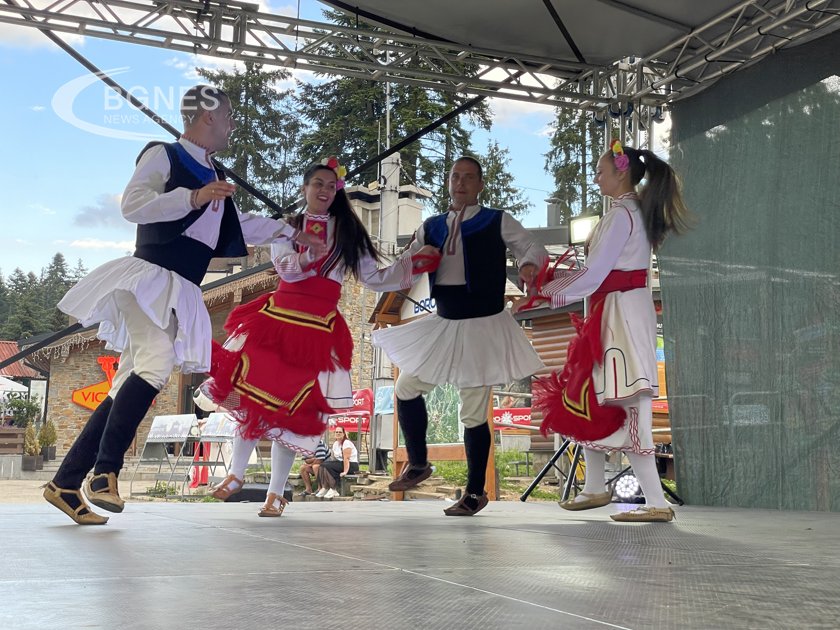 В Боровец се проведе първото издание на Международния фолклорен фестивал