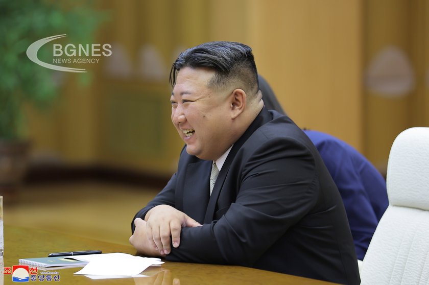 Севернокорейският лидер Ким Чен Ун седмица няколко големи оръжейни фабрики