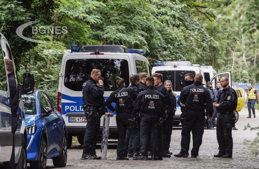 Германски гражданин работещ за военните е арестуван по подозрение в