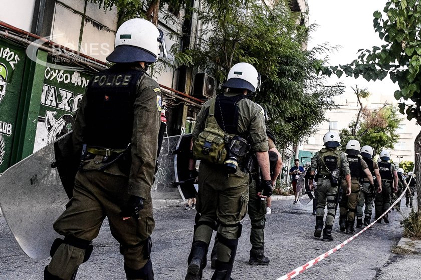 Информацията идваща от Атина относно убийствения марш на хулиганите от