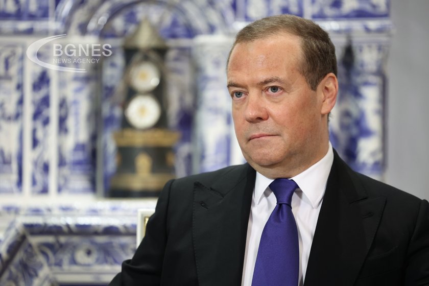 Бившият руски президент Дмитрий Медведев заяви че Москва има право