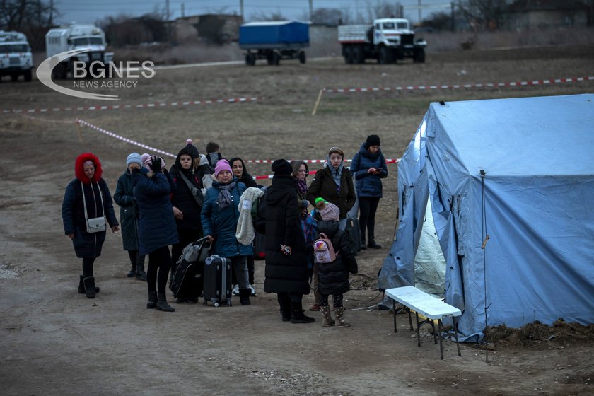 Полша затвори най-големия си бежански център, създаден за украинци, бягащи