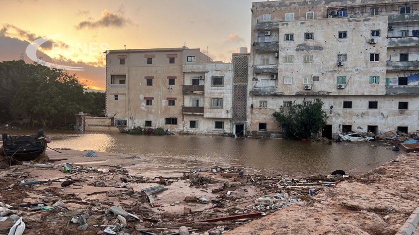 Броят на загиналите при катастрофалните наводнения в източния либийски град