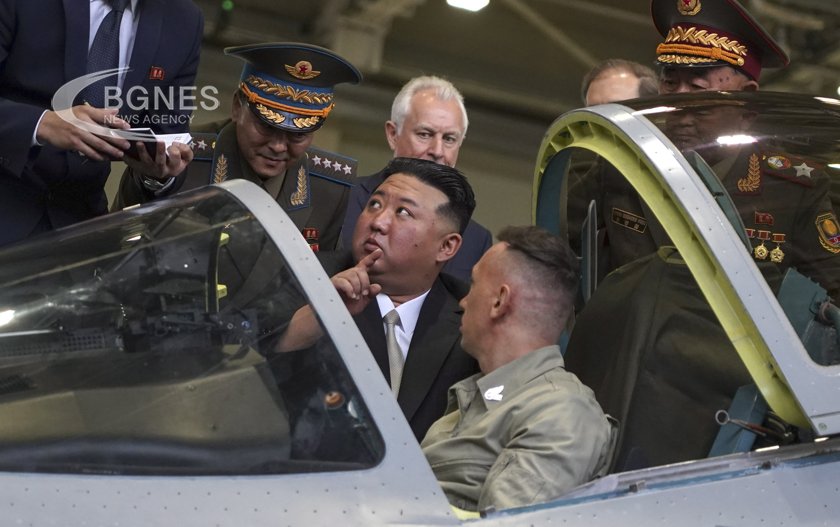 Севернокорейският лидер Ким Чен Ун напусна Русия в неделя, потвърждавайки