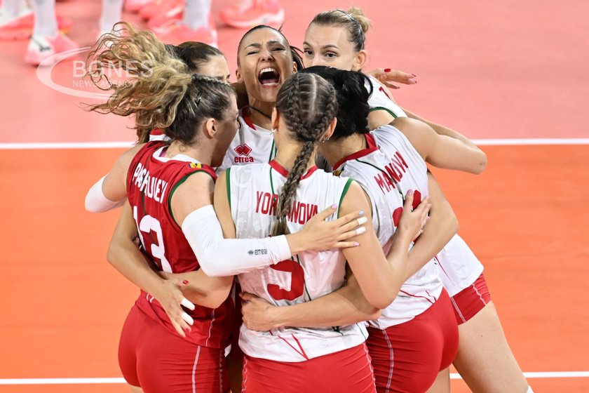 Женският национален отбор постигна убедителна победа над Перу с 3 0