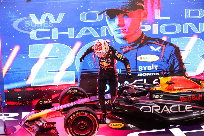 Макс Верстапен спечели трета поредна световна титла във Формула 1