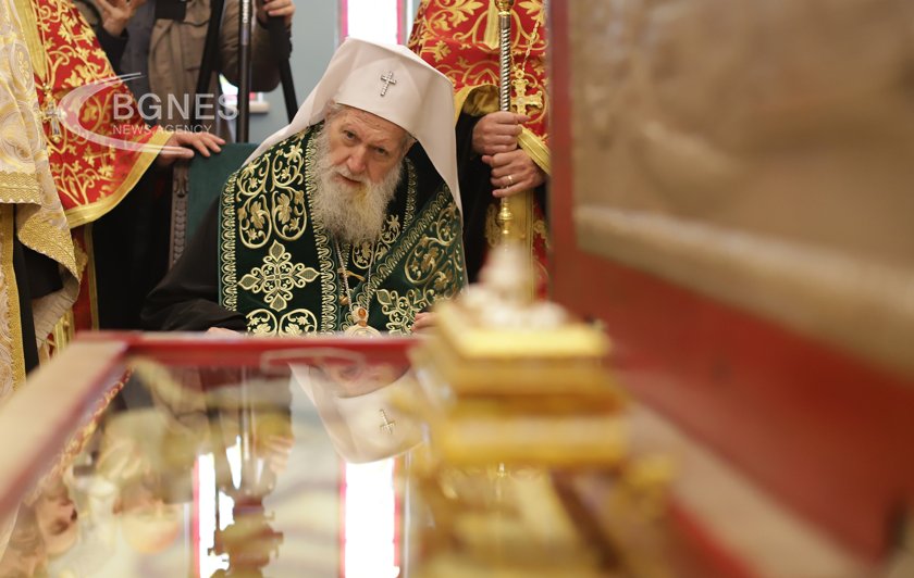 Негово Светейшество Софийският митрополит и български патриарх Неофит посрещна мощите