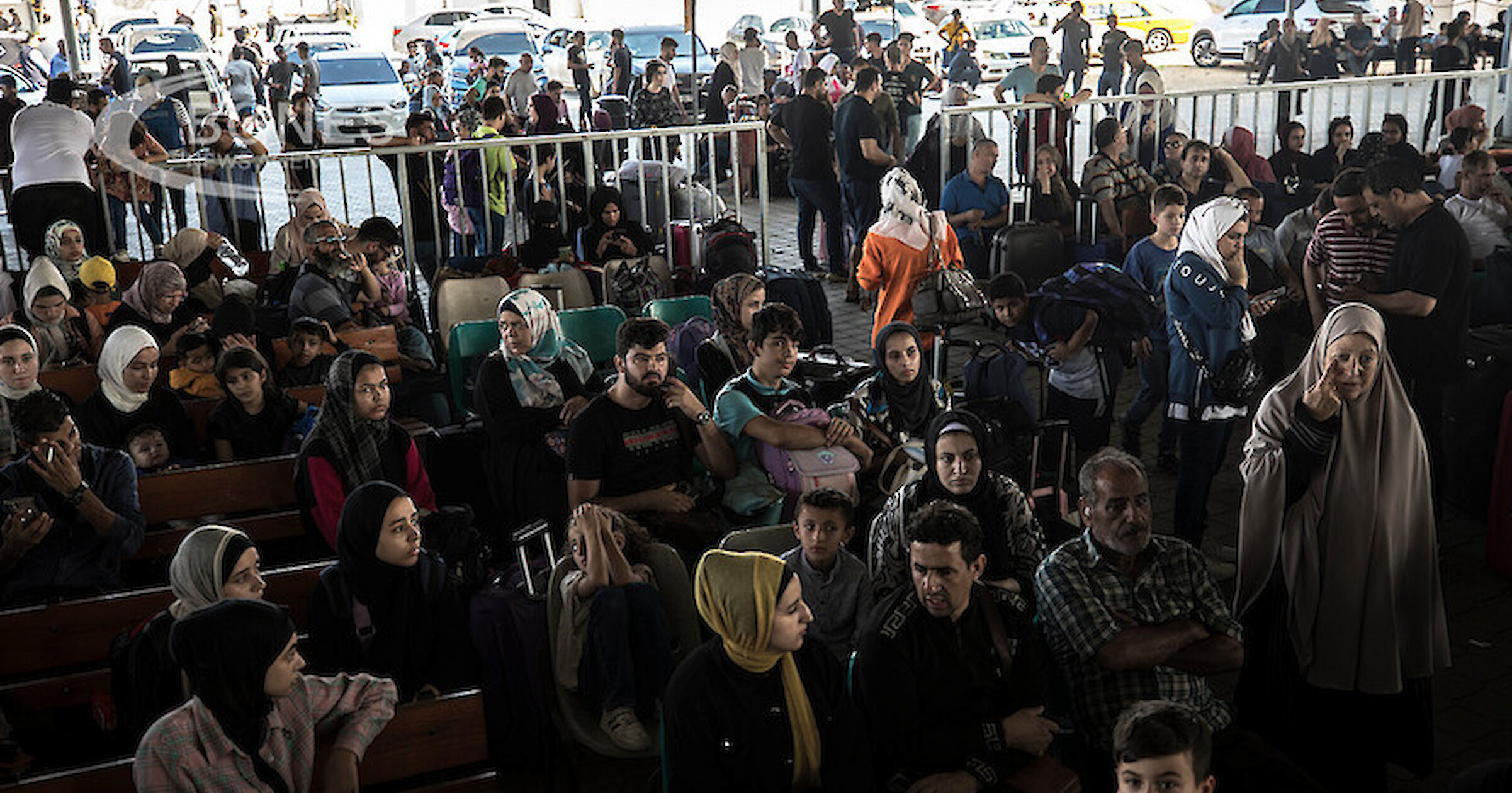 Започна евакуацията на чужденците от Ивицата Газа сред тях има