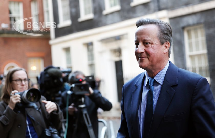 Новият външен министър на Великобритания Дейвид Камерън направи първото си