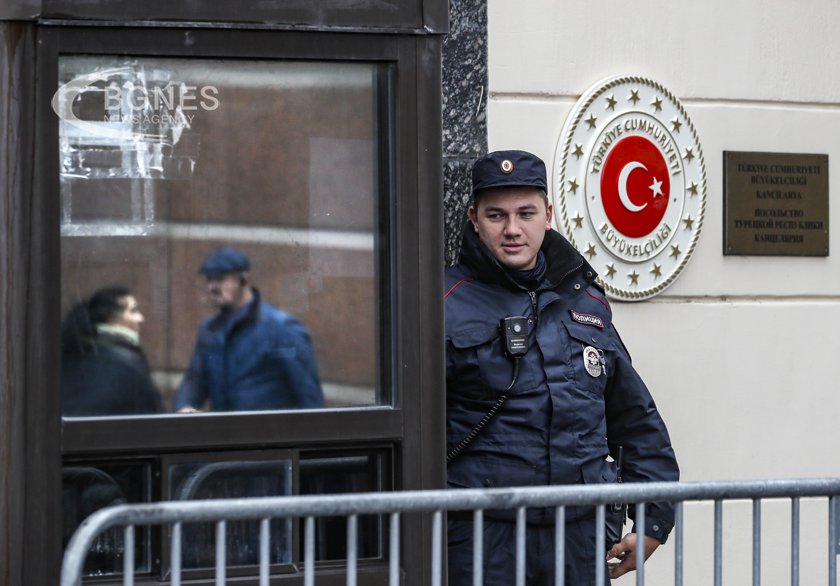 Турският вътрешен министър Али Йерликая съобщи че в Истанбул е