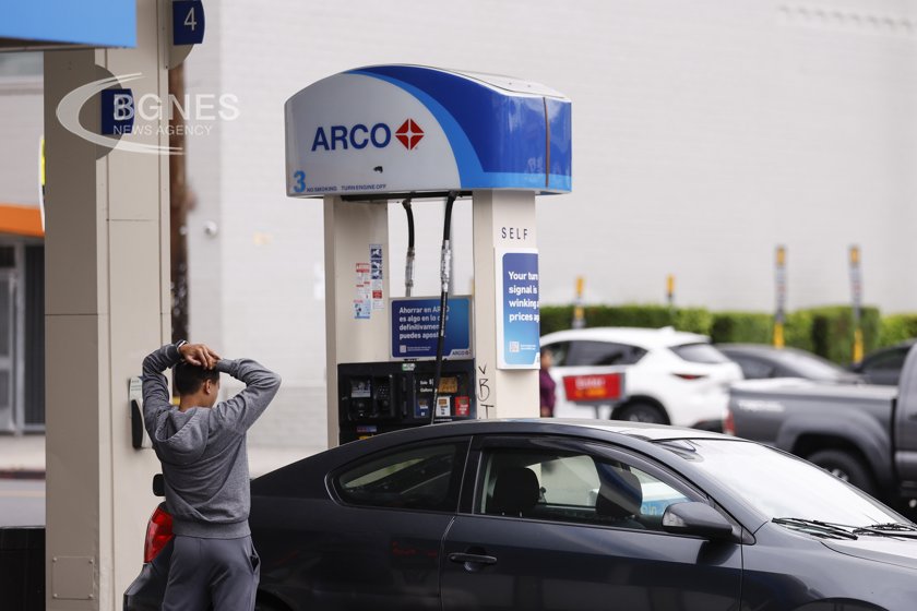 Цените на петрола поевтиняха още повече след шокиращото решение на