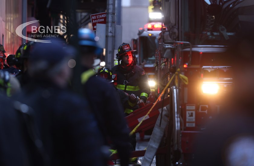 Противопожарната служба на Ню Йорк обяви че ситуацията на остров