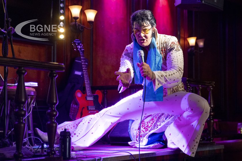 Премиерата на Elvis Evolution, потапящо концертно преживяване, използващо изкуствен интелект