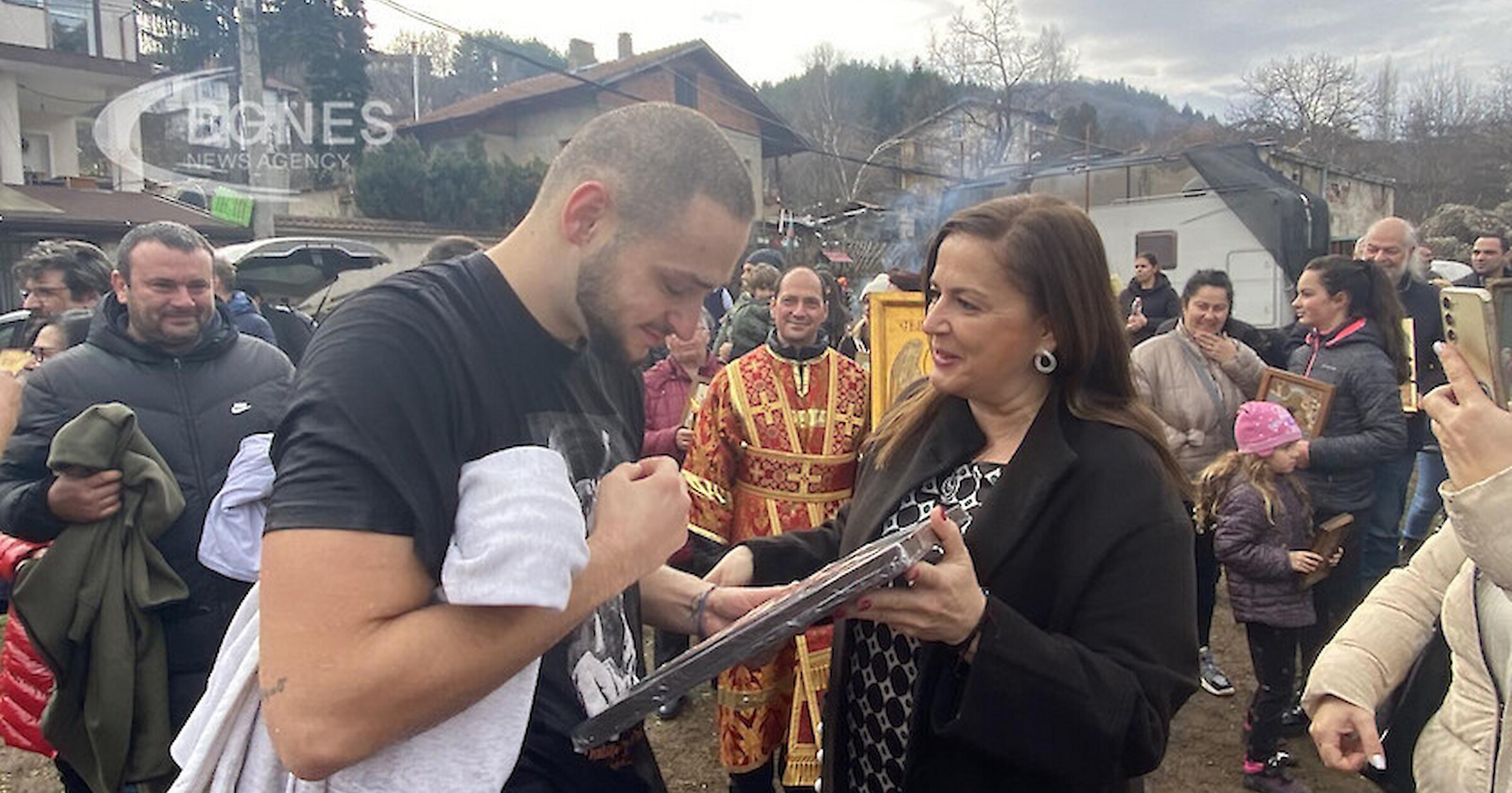 24 годишният Божидар Модов извади кръста от река Бистришка в Панчарево