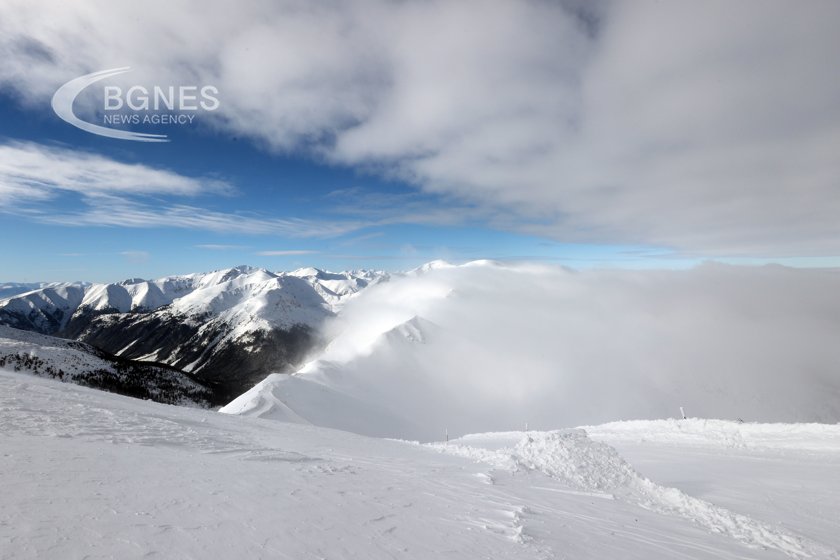 Акумулираният нов сняг от преминалата буря на 2200 метра надморска
