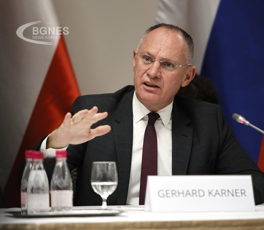 Австрийският вътрешен министър Герхард Карнер се обяви срещу влизането на
