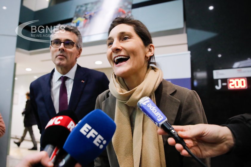 Новият министър на образованието на Франция Амели Удеа-Кастера е подложена