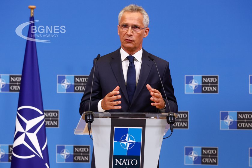 НАТО подписа договори на стойност 1 2 млрд долара за придобиване