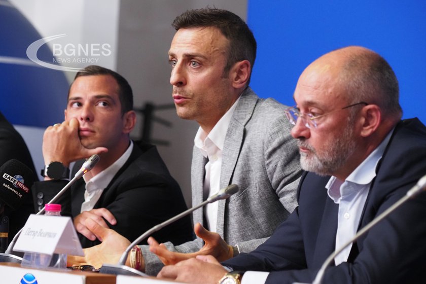 Екипът на кандидата за президент на Българския футболен съюз Димитър
