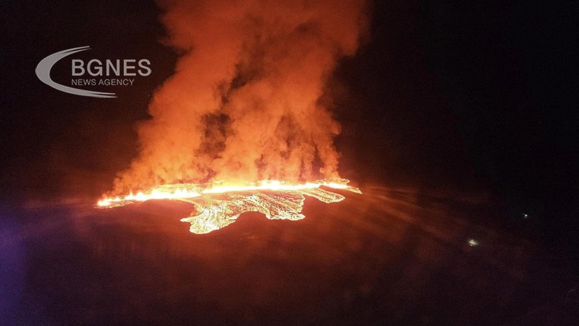 На полуостров Рейкянес в югозападната част на Исландия изригна вулкан