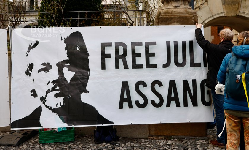 Адвокатите на Джулиан Асанж правят последен опит да избегнат екстрадирането