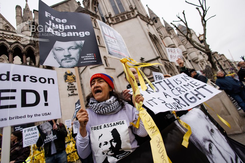 Джулиан Асанж отсъства от лондонския съд тъй като не се