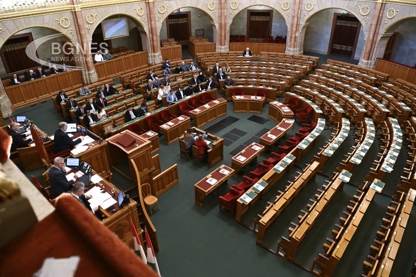 Очаква се днес Унгария да ратифицира присъединяването на Швеция към
