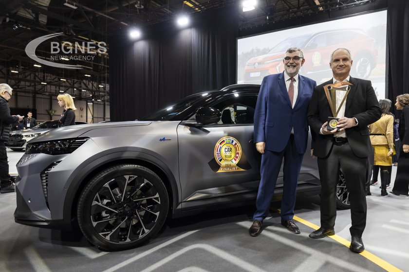 Електрическото Renault Scenic спечели титлата Автомобил на годината присъдена от