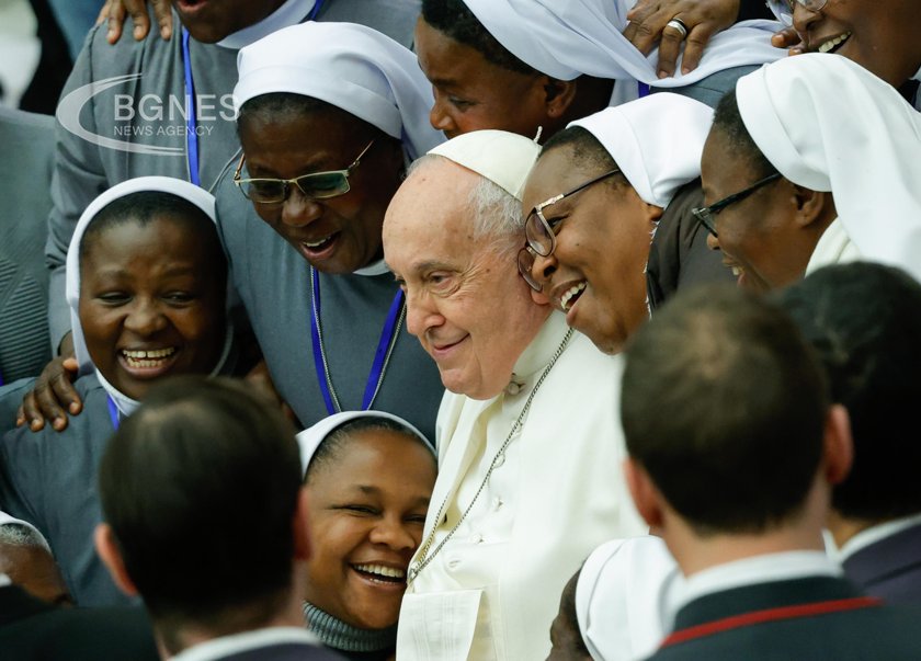 Папа Франциск беше приет за кратко в болница в Рим