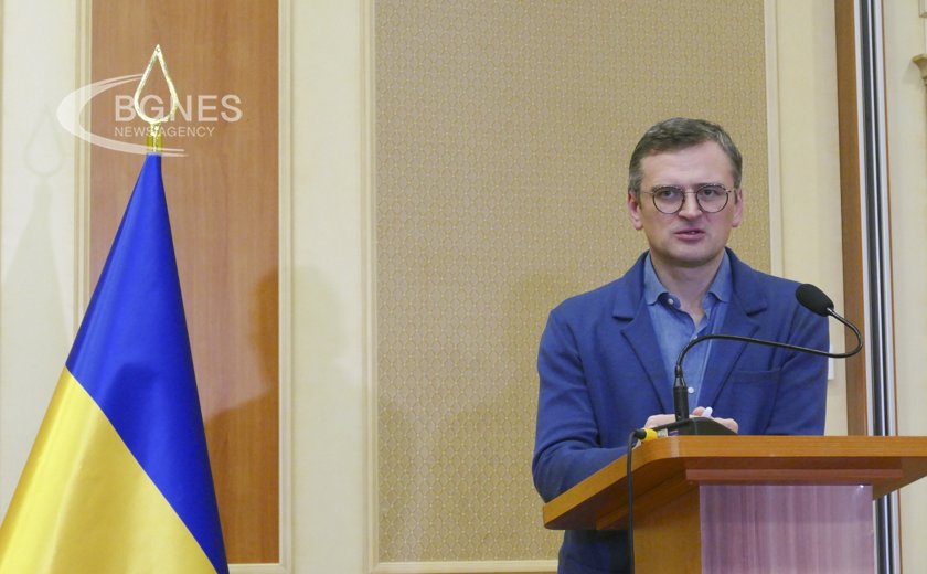 Външният министър на Украйна Дмитрий Кулеба отхвърли призива на папа