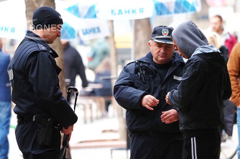 Засилено полицейско присъствие по улиците на София, обеща вътрешният министър