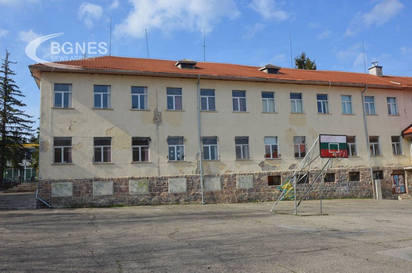Скандален конкурс за директор на училище разтърси село Бистрица край