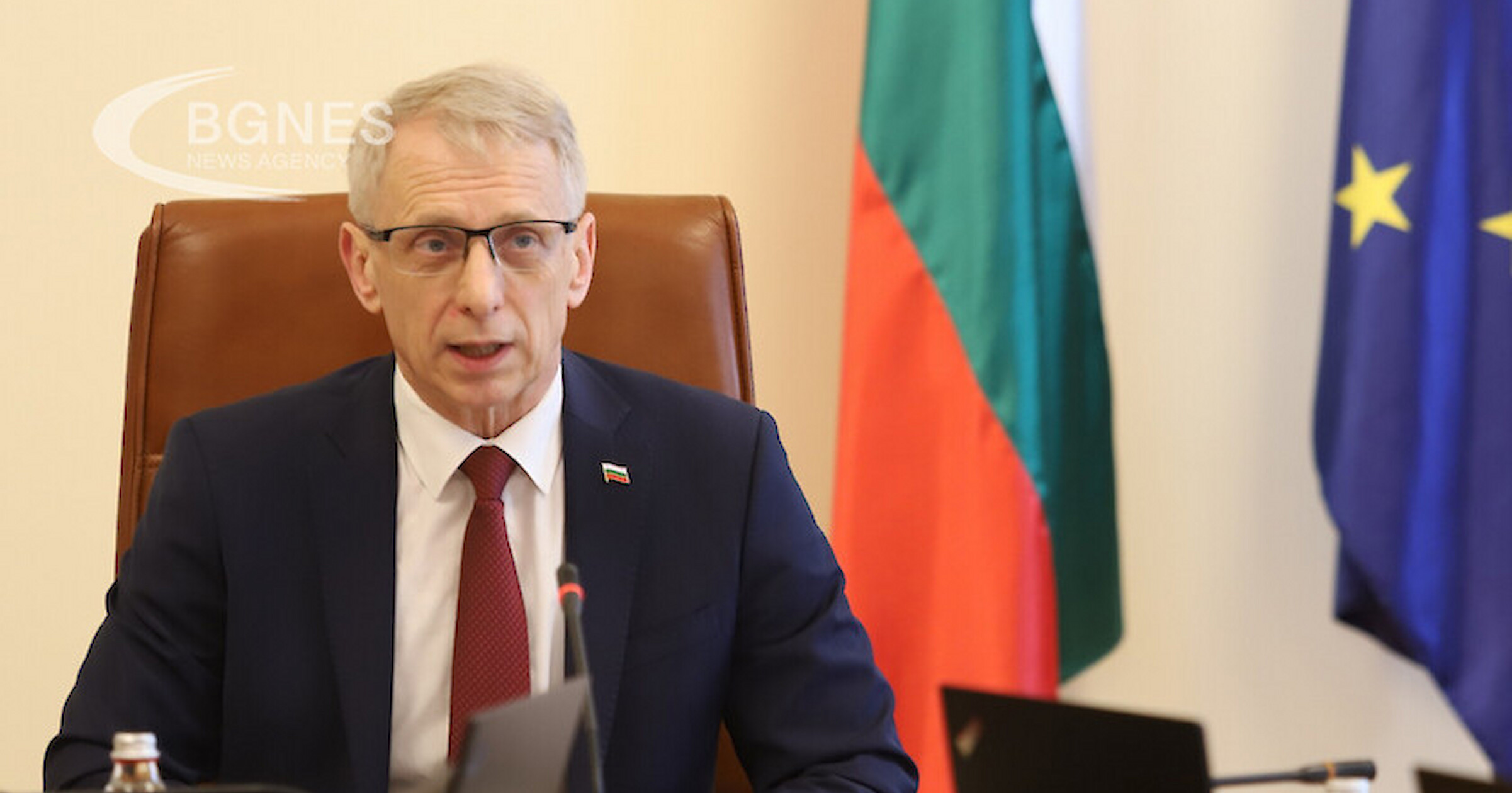 Премиерът в оставка акад Николай Денков направи обръщение в национален