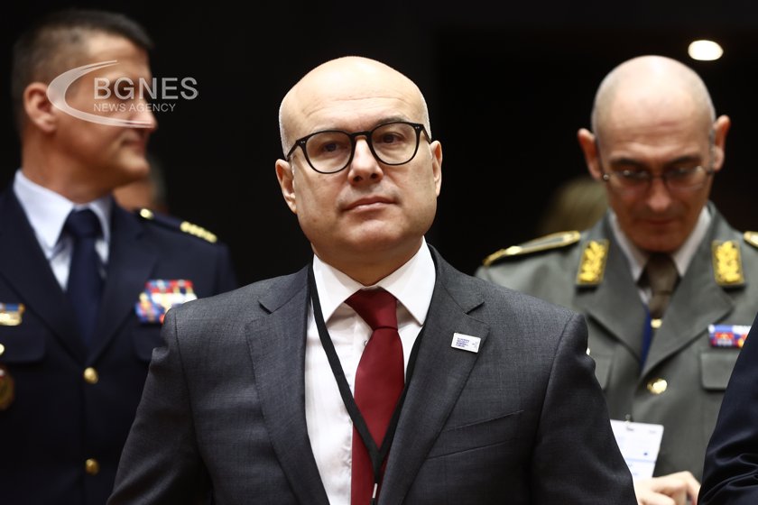 Сръбският президент Александър Вучич предложи досегашният министър на отбраната Милош