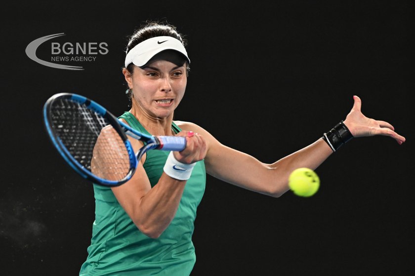 Виктория Томова се класира за втория кръг на турнира от