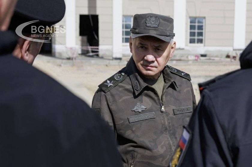 Френският министър на отбраната Себастиен Лекорню увери руския си колега