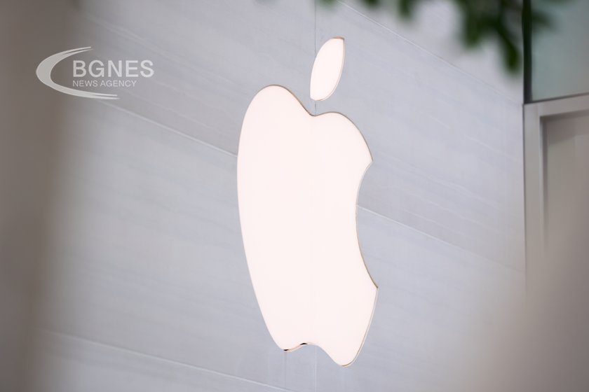 По данни на калифорнийска държавна агенция Apple е съкратила повече
