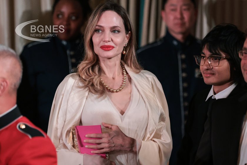 Анджелина Джоли се присъедини към консултативния съвет на веригата за