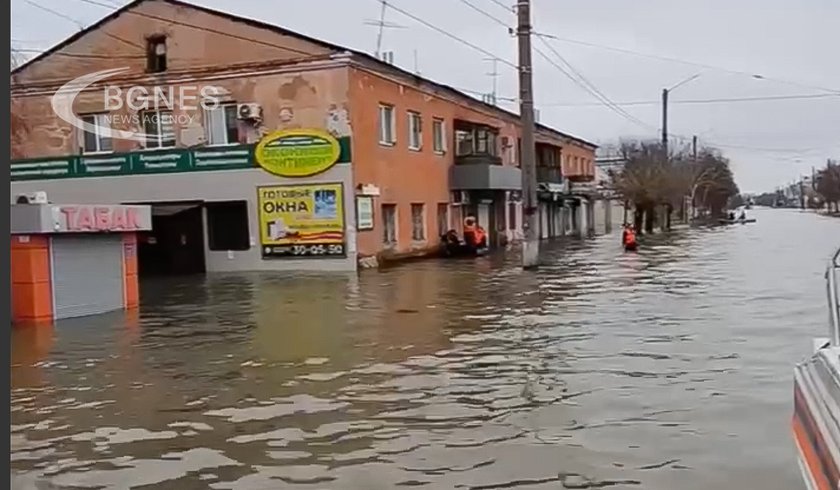 Повече от 10 000 жилищни сгради са наводнени в Урал