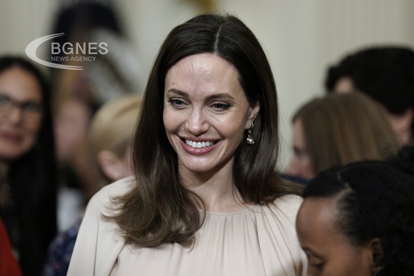 Когато миналата година Анджелина Джоли пусна на пазара едноименния си