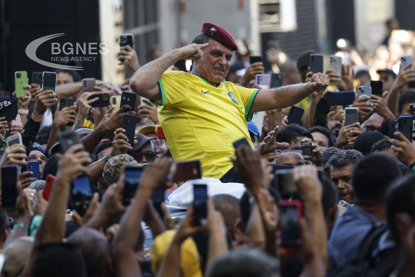 Снимка: Бразилски съдия прекрати делото за престоя на Болсонаро в унгарското посолство