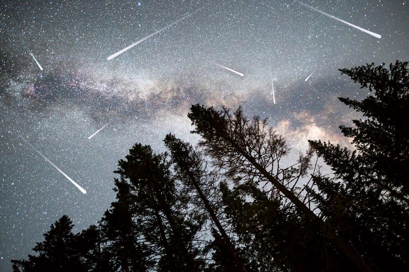 Земята очаква метеоритна буря с хиляди метеори на час